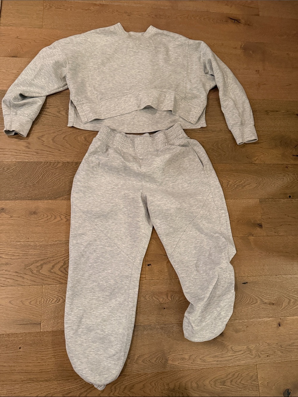 Abercrombie & Fitch Gray Sweatshirt & Jogger Set L bottom, M top